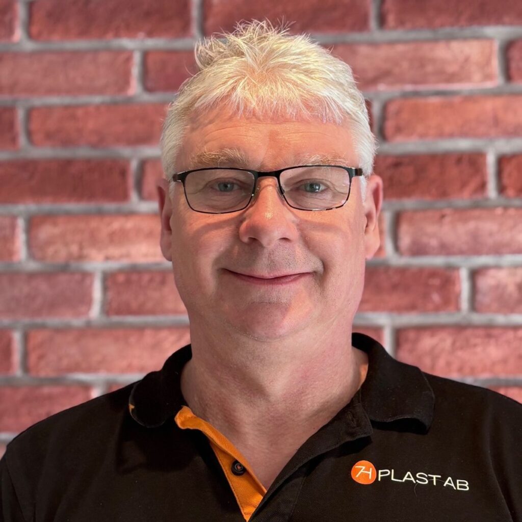 Produktionsledare Christer Jansson på 7H Plast – expert på effektiv formsprutning och plastproduktion.